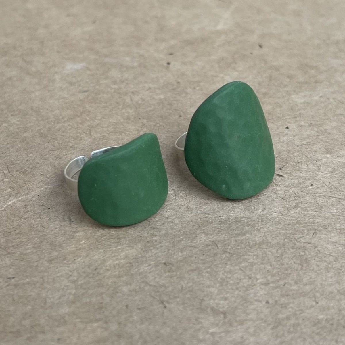 AMANI RINGS OLIVE GREEN6